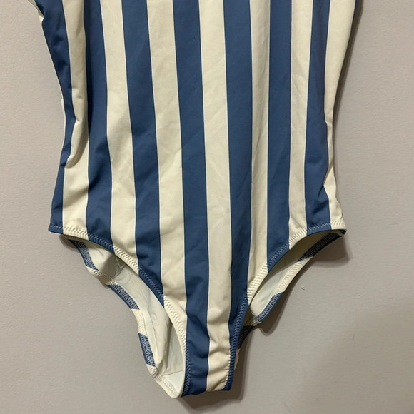 SOLID & STRIPED - Picture 3 of 8